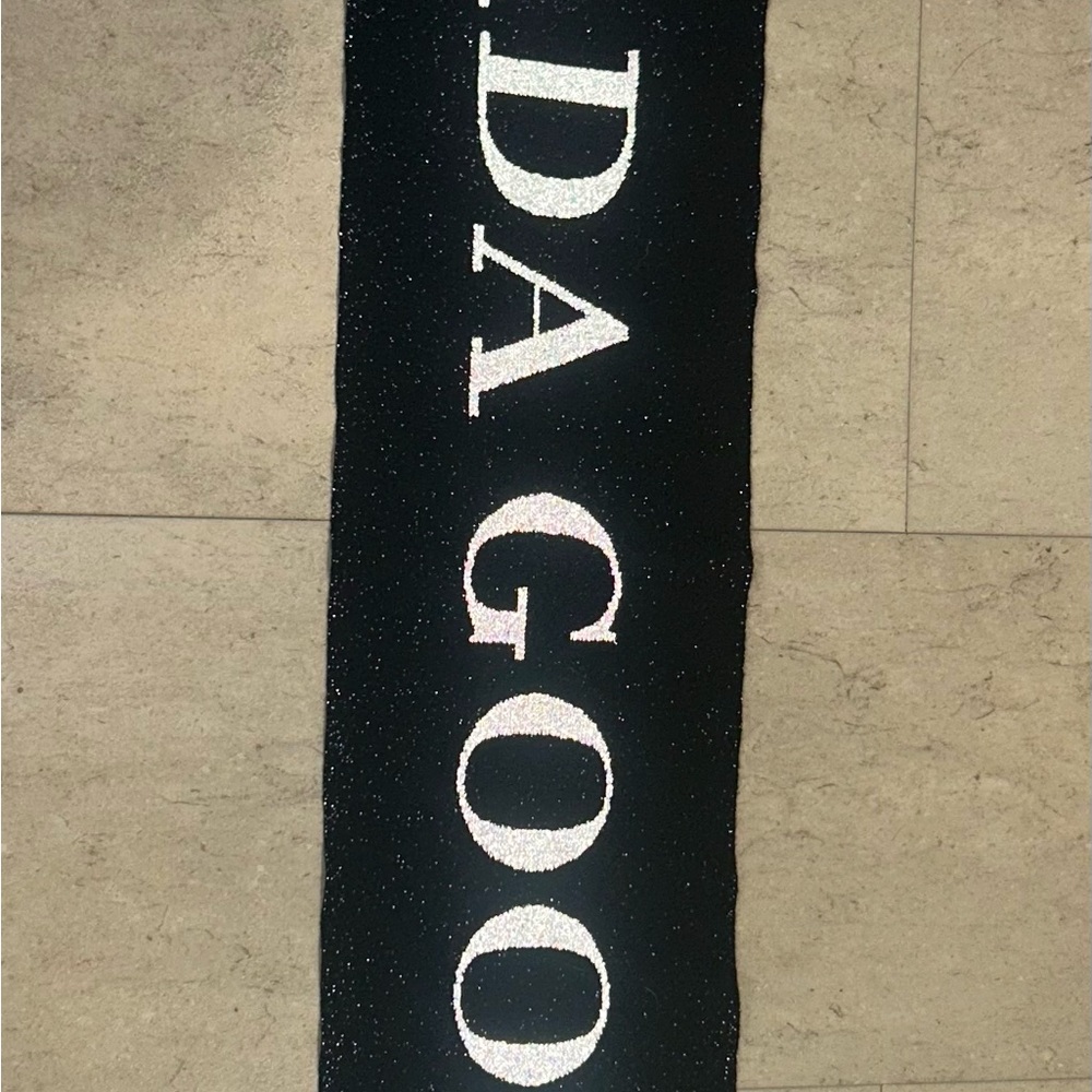Canada Goose Black and Grey Blanket Scarf * GREAT GIFT